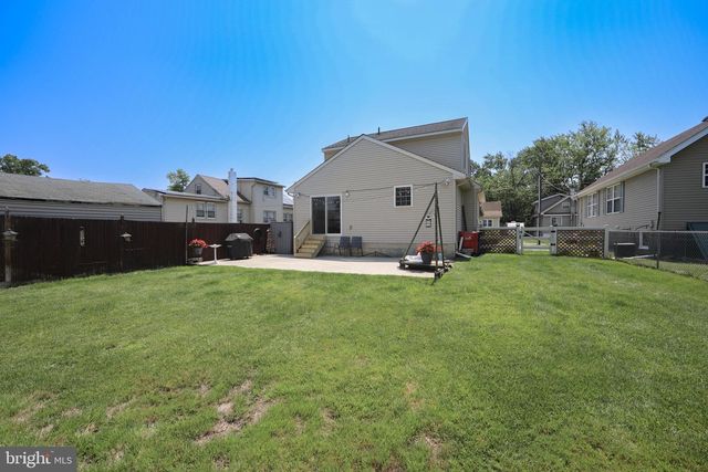 204 E MAIDEN LN, Somerdale, NJ 08083