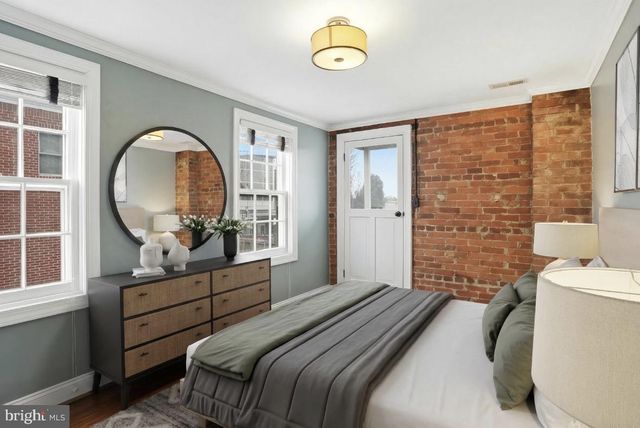 8 W 7TH ST, Frederick, MD 21701