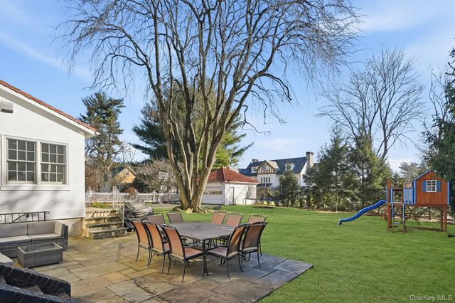 221 Paine Avenue, New Rochelle, NY 10804