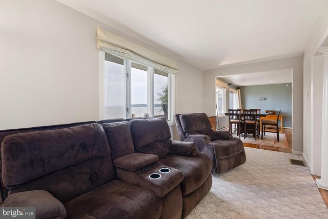 155 EDGEWATER DR, Earleville, MD 21919