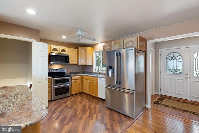 155 EDGEWATER DR, Earleville, MD 21919