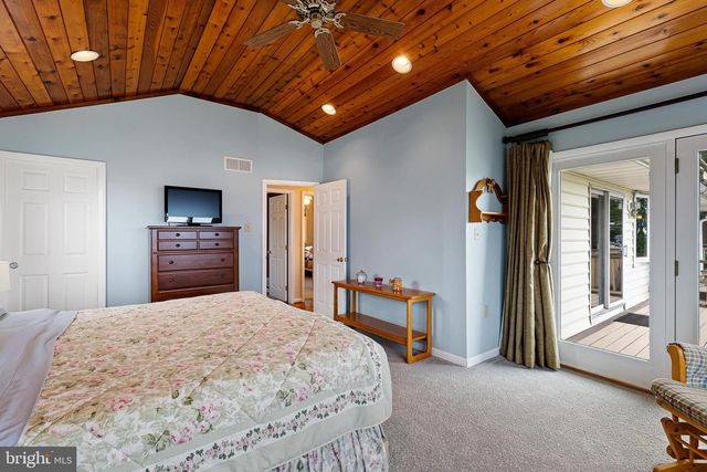 155 EDGEWATER DR, Earleville, MD 21919