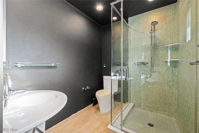 24061 Fairmount Boulevard, Beachwood, OH 44122