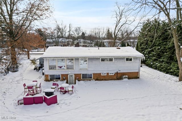 24061 Fairmount Boulevard, Beachwood, OH 44122