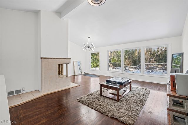 24061 Fairmount Boulevard, Beachwood, OH 44122