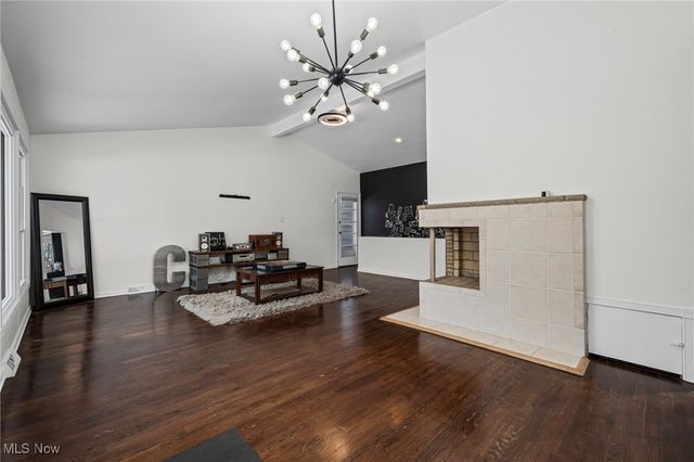 24061 Fairmount Boulevard, Beachwood, OH 44122