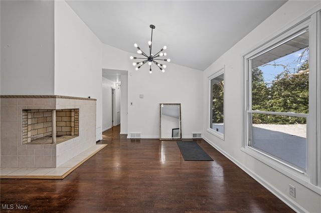 24061 Fairmount Boulevard, Beachwood, OH 44122