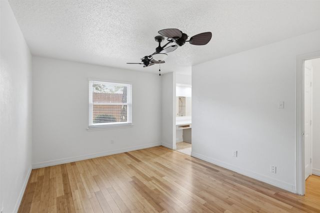 2400 York Minster Court, Arlington, TX 76006