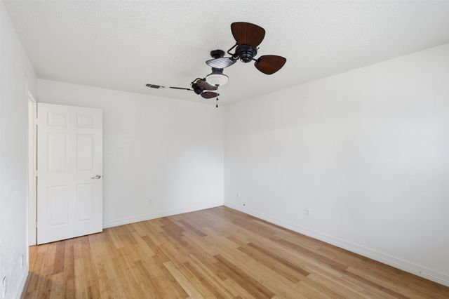2400 York Minster Court, Arlington, TX 76006