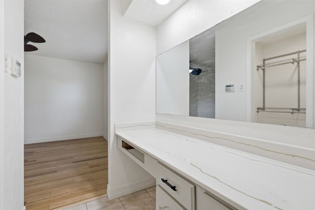 2400 York Minster Court, Arlington, TX 76006