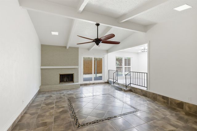 2400 York Minster Court, Arlington, TX 76006