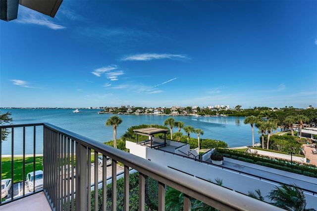 6 BELLEVIEW BOULEVARD 306, Belleair, FL 33756