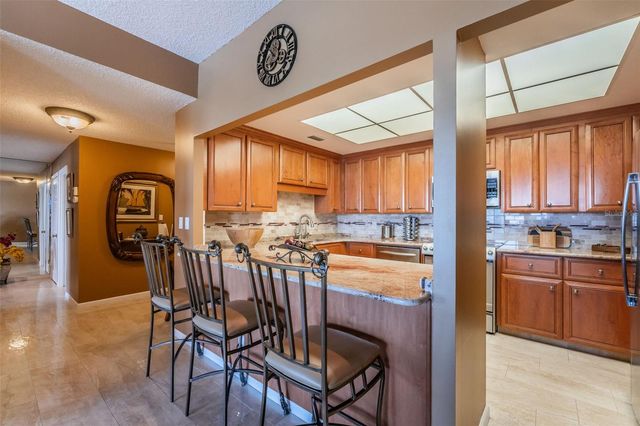 6 BELLEVIEW BOULEVARD 306, Belleair, FL 33756