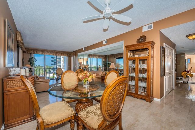 6 BELLEVIEW BOULEVARD 306, Belleair, FL 33756