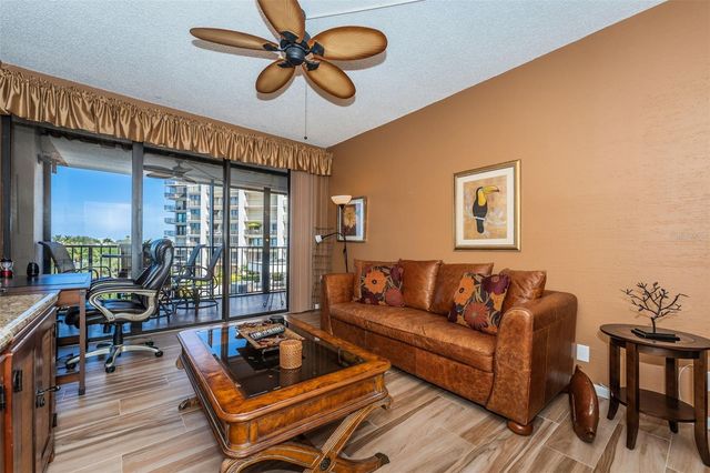 6 BELLEVIEW BOULEVARD 306, Belleair, FL 33756