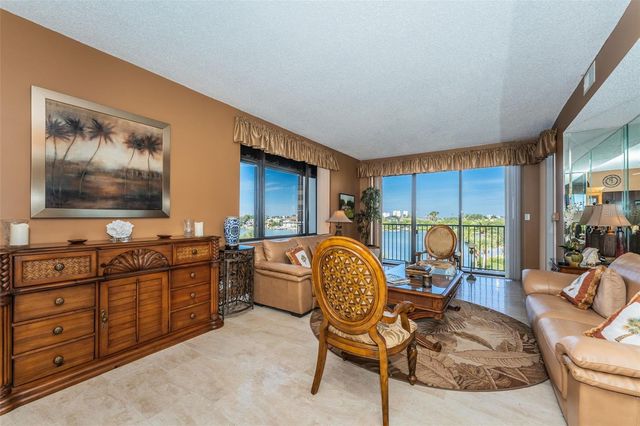 6 BELLEVIEW BOULEVARD 306, Belleair, FL 33756