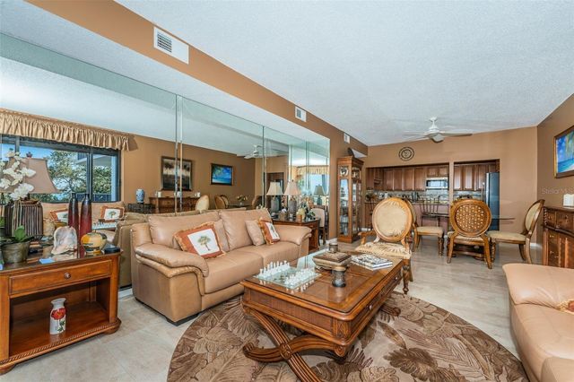 6 BELLEVIEW BOULEVARD 306, Belleair, FL 33756