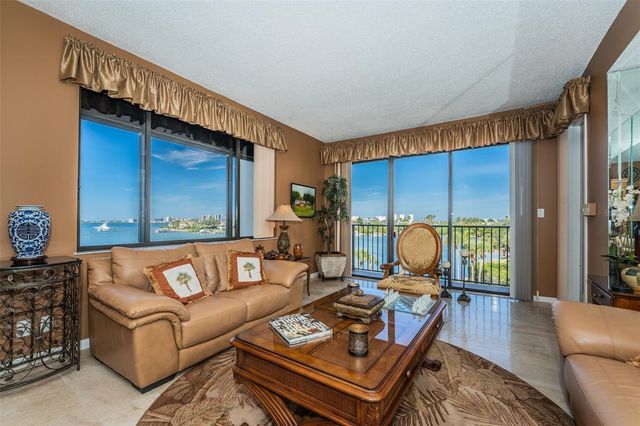 6 BELLEVIEW BOULEVARD 306, Belleair, FL 33756