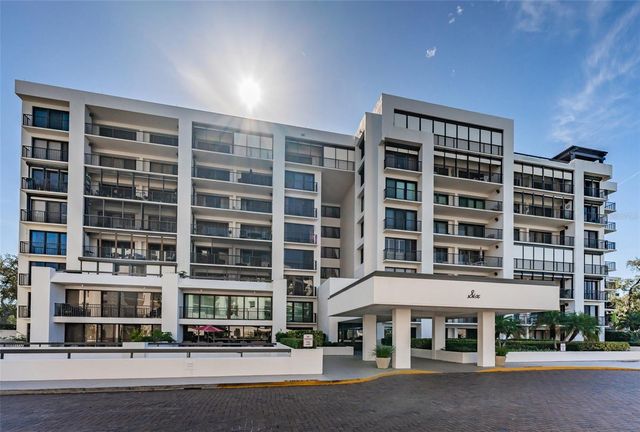6 BELLEVIEW BOULEVARD 306, Belleair, FL 33756