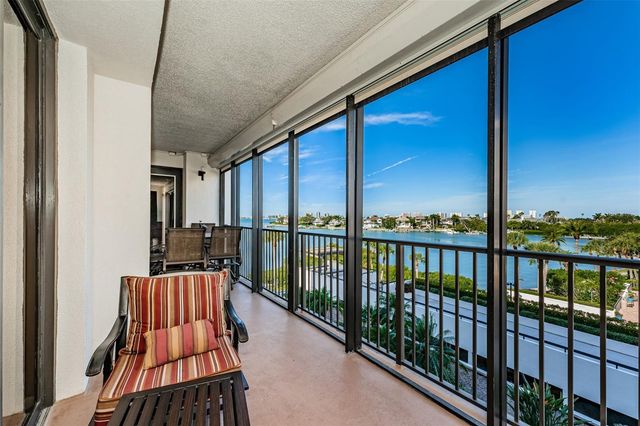6 BELLEVIEW BOULEVARD 306, Belleair, FL 33756