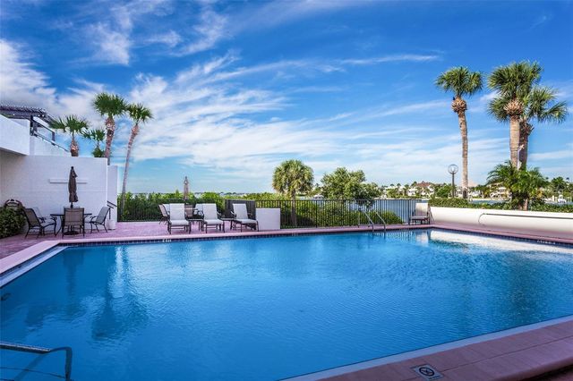6 BELLEVIEW BOULEVARD 306, Belleair, FL 33756
