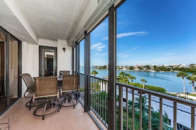 6 BELLEVIEW BOULEVARD 306, Belleair, FL 33756
