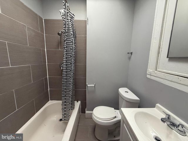 5313 HAMLIN AVE, Baltimore, MD 21215