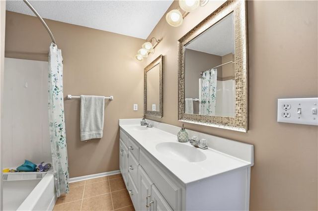 12601 Westgate Street, Overland Park, KS 66213