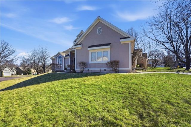 12601 Westgate Street, Overland Park, KS 66213