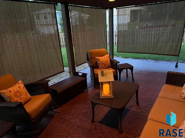 701 N Savannah Dr Drive, Sioux Falls, SD 57103