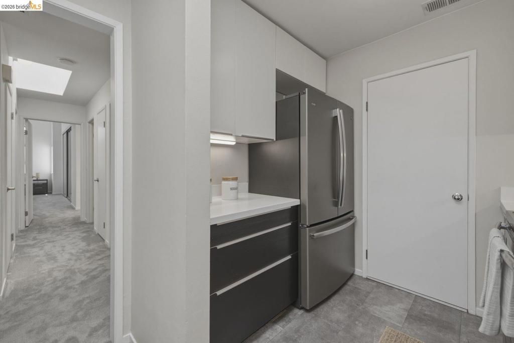 Image 21 of property listing at 7 Courageous Ct D52, Alameda, CA 94501