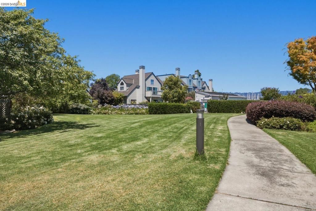 Image 44 of property listing at 7 Courageous Ct D52, Alameda, CA 94501