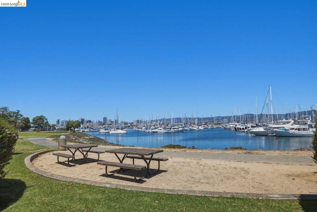 Image 47 of property listing at 7 Courageous Ct D52, Alameda, CA 94501