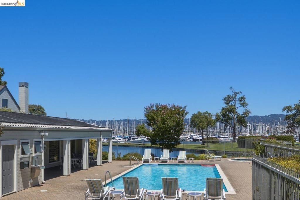 Image 48 of property listing at 7 Courageous Ct D52, Alameda, CA 94501