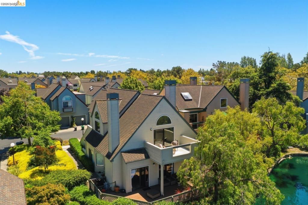 Image 51 of property listing at 7 Courageous Ct D52, Alameda, CA 94501