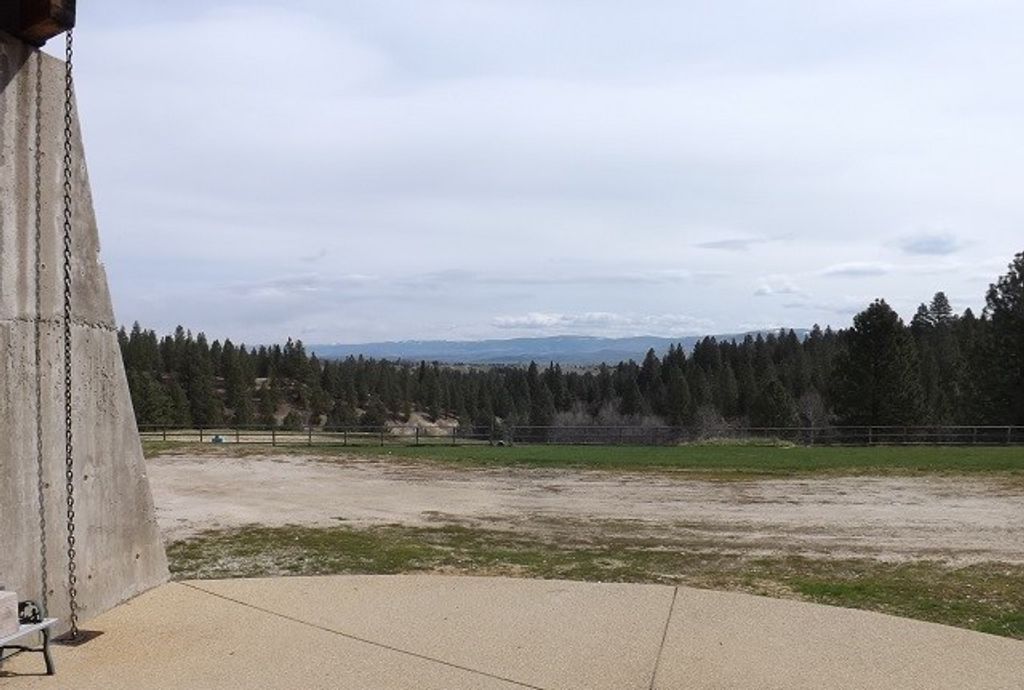 Image 17 of property listing at 1179 Garden Place, Hamilton, MT 59840