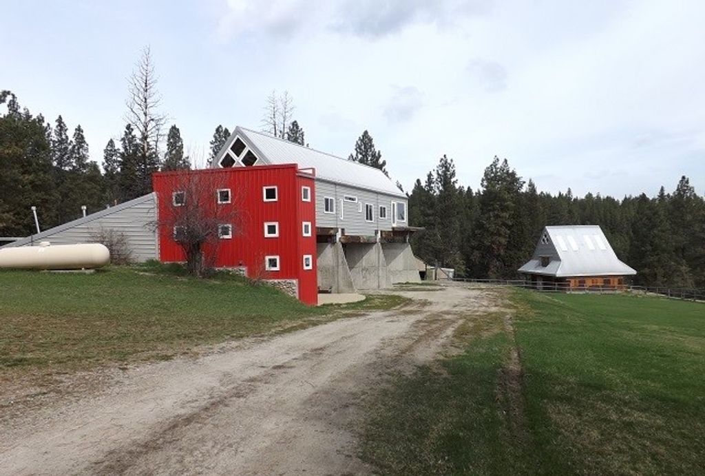 Image 2 of property listing at 1179 Garden Place, Hamilton, MT 59840