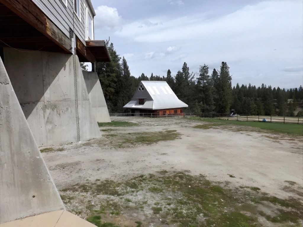 Image 20 of property listing at 1179 Garden Place, Hamilton, MT 59840