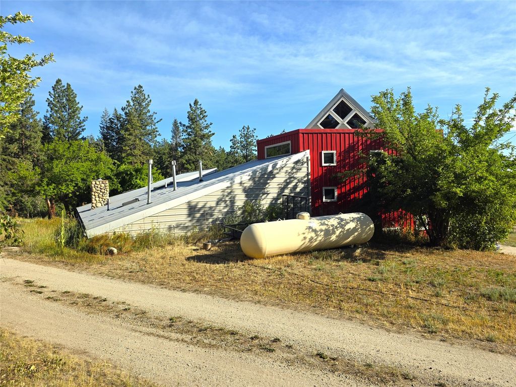 Image 24 of property listing at 1179 Garden Place, Hamilton, MT 59840