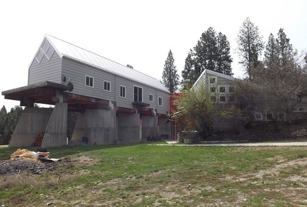Image 6 of property listing at 1179 Garden Place, Hamilton, MT 59840