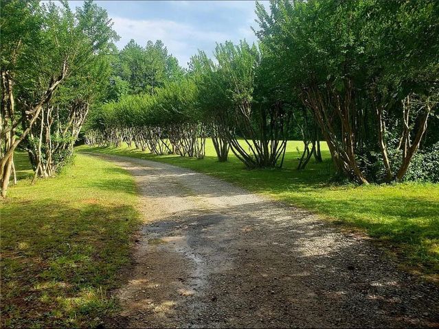 2923 Hurst SW Road, Conyers, GA 30094