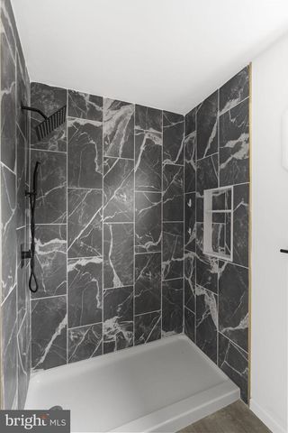 2 WESTWOOD DR, Sewell, NJ 08080