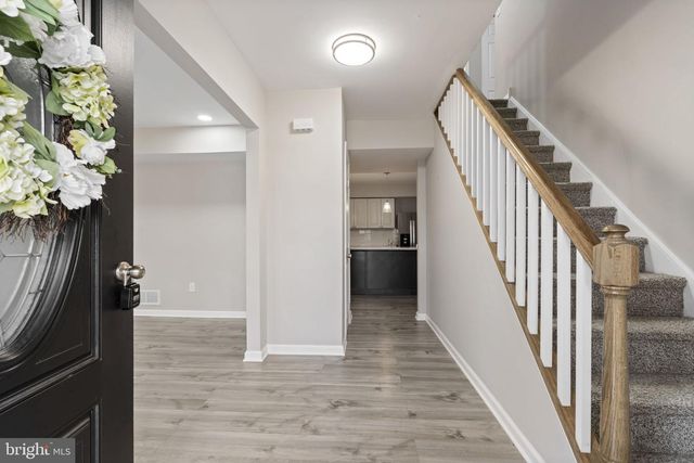 2 WESTWOOD DR, Sewell, NJ 08080