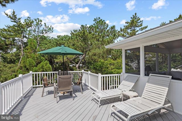 39 DUNE RD, Bethany Beach, DE 19930