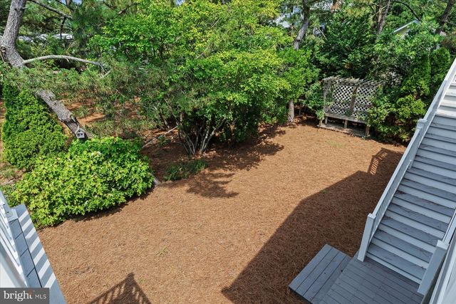 39 DUNE RD, Bethany Beach, DE 19930
