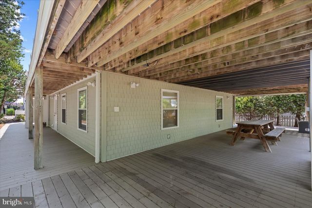 39 DUNE RD, Bethany Beach, DE 19930