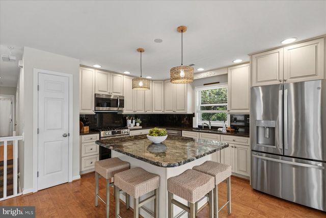 39 DUNE RD, Bethany Beach, DE 19930