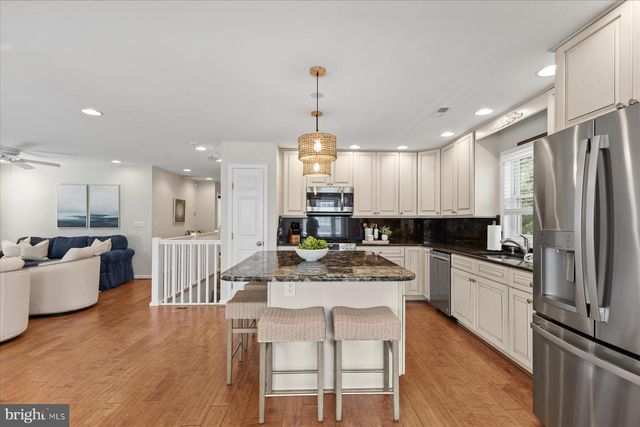 39 DUNE RD, Bethany Beach, DE 19930