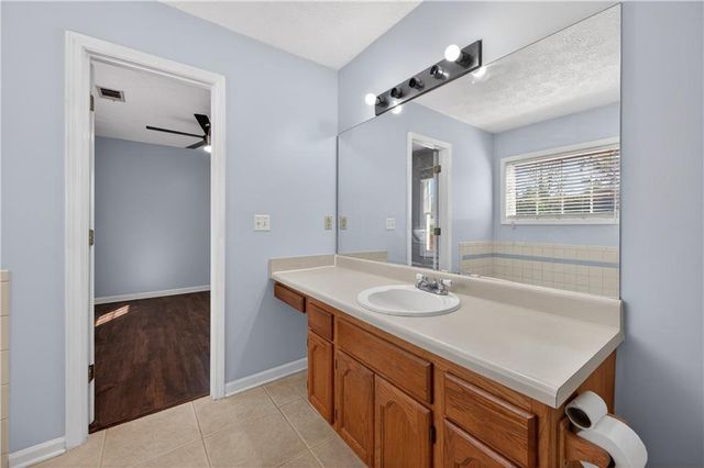 1609 River Trace, Auburn, GA 30011