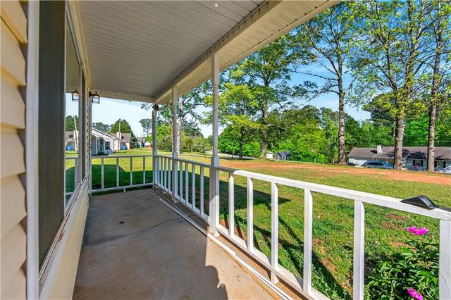 1609 River Trace, Auburn, GA 30011